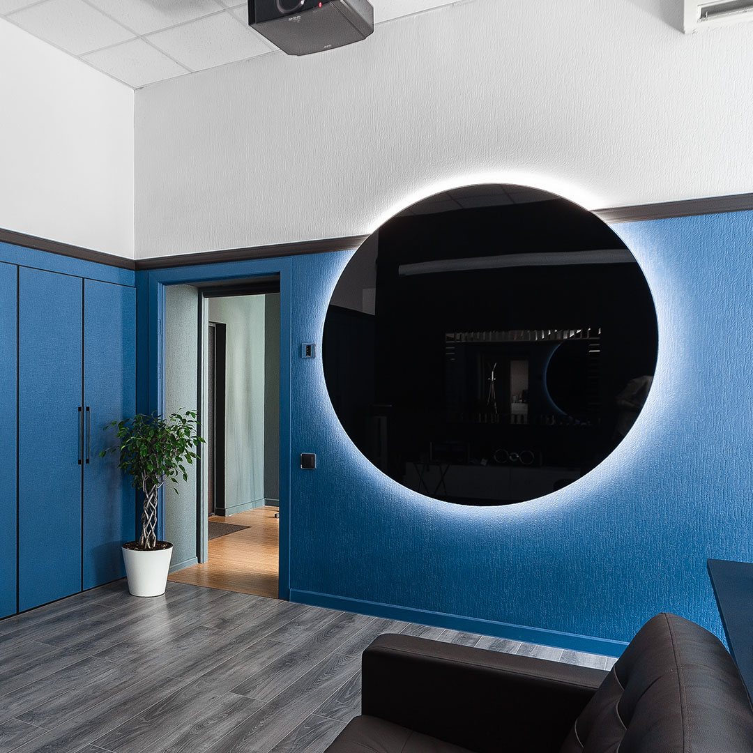 Зеркальный телевизор Tele-Art Сircle Q8С